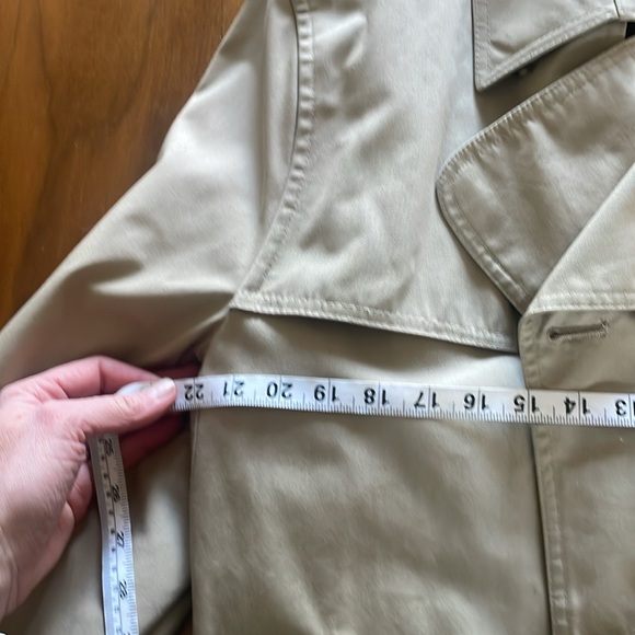 Vintage misty Harbor Tan Trench Coat w/ removable Sherpa Lining - Picture 12 of 13
